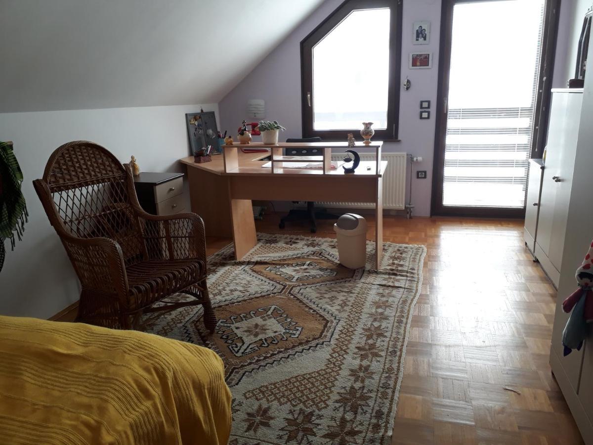 B&B Cerne Polhov Gradec Exterior photo